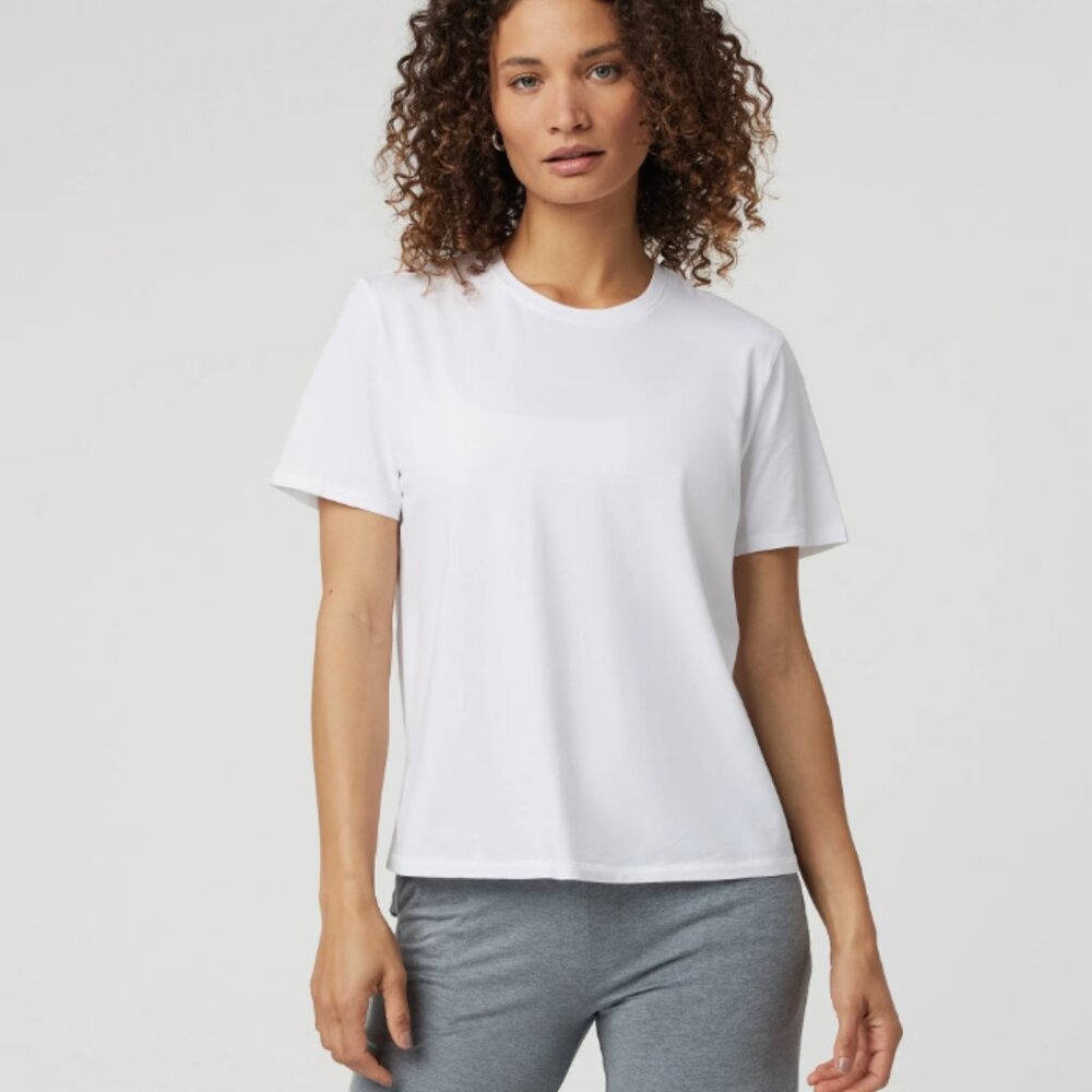 SOLD Vuori Feather Tee White M